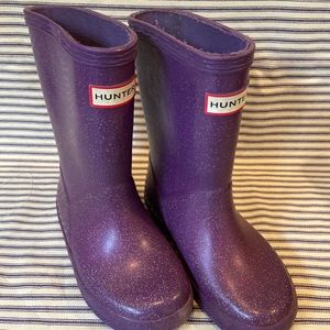 HUNTER Kids girls 10G purple sparkle rain boot